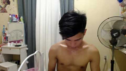 urcutefucking_asianboy @ chaturbate on 20231204