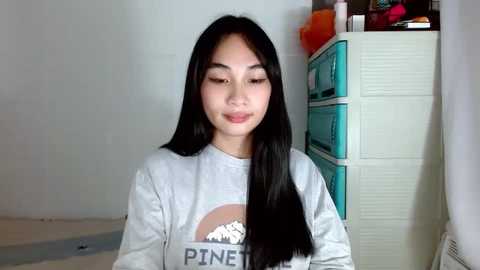 sweetlilly_18 @ chaturbate on 20231212