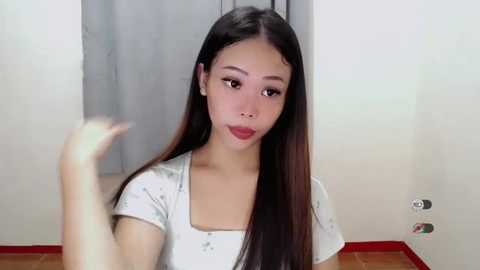 alina_vibe_me @ chaturbate on 20240411