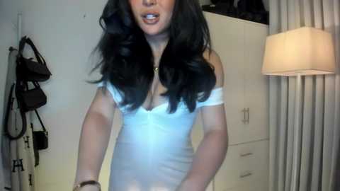 queenofamerica @ chaturbate on 20240501