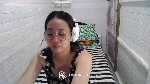 asian_sexydimples @ chaturbate on 20240507