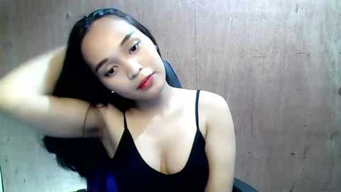 xhotlickerkiarax @ chaturbate on 20240507