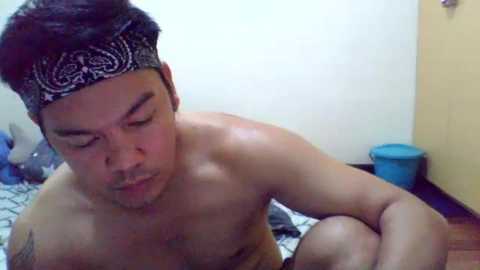 hugepinoy25 @ chaturbate on 20240622