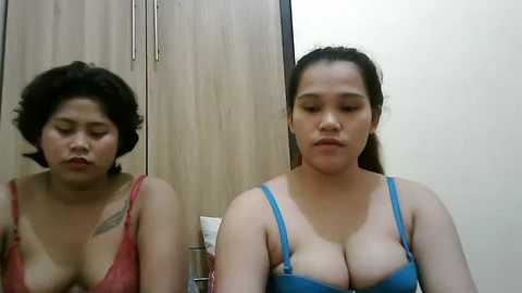 twowetcuties @ chaturbate on 20240709