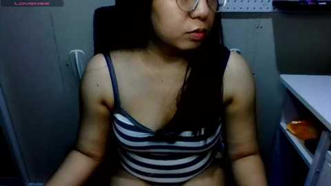 introvertshytype_2011 @ chaturbate on 20240711